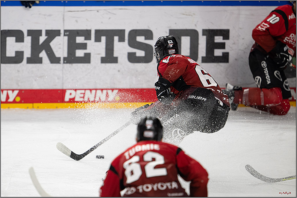 PENNY DEL: Kölner Haie - Schwenninger Wild Wings; Köln, 28.12.2025