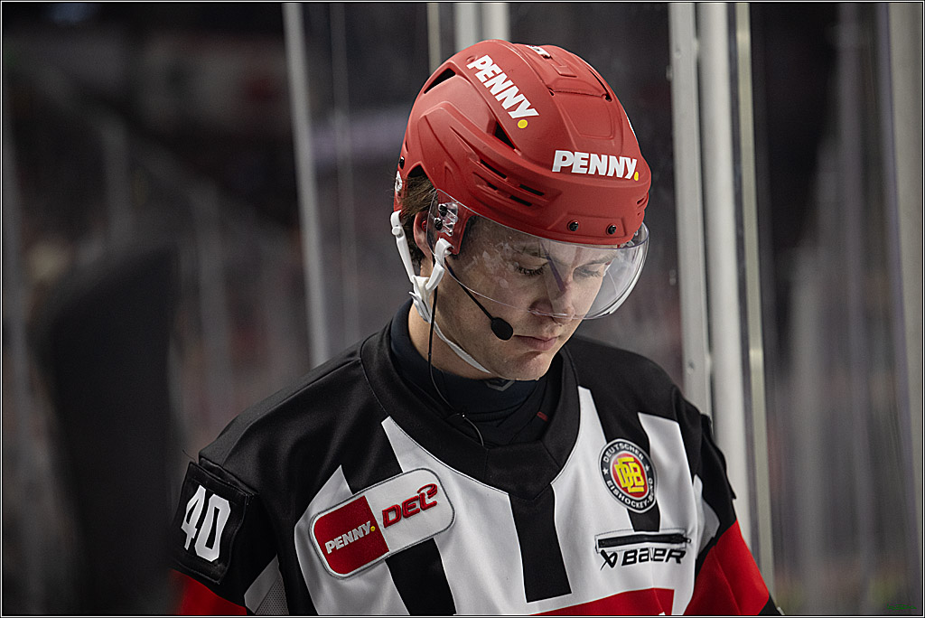 PENNY DEL: Kölner Haie - Schwenninger Wild Wings; Köln, 28.12.2025