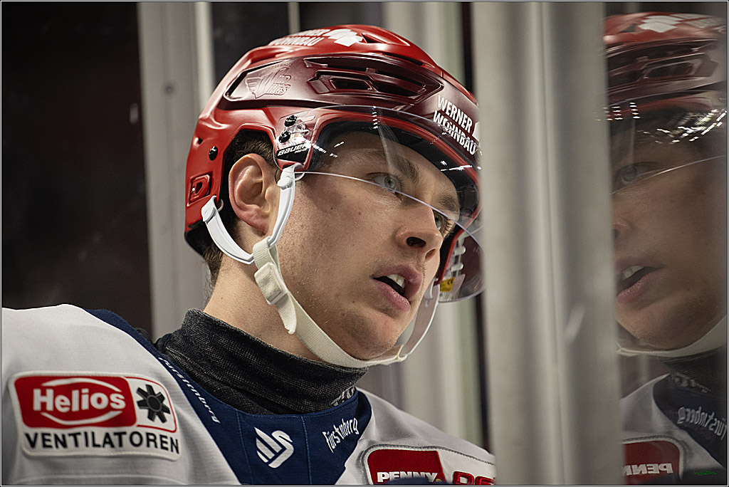 PENNY DEL: Kölner Haie - Schwenninger Wild Wings; Köln, 28.12.2025