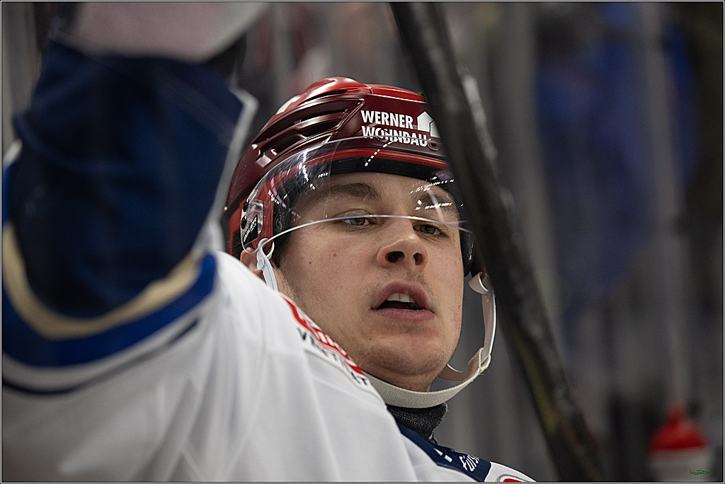 PENNY DEL: Kölner Haie - Schwenninger Wild Wings; Köln, 28.12.2025