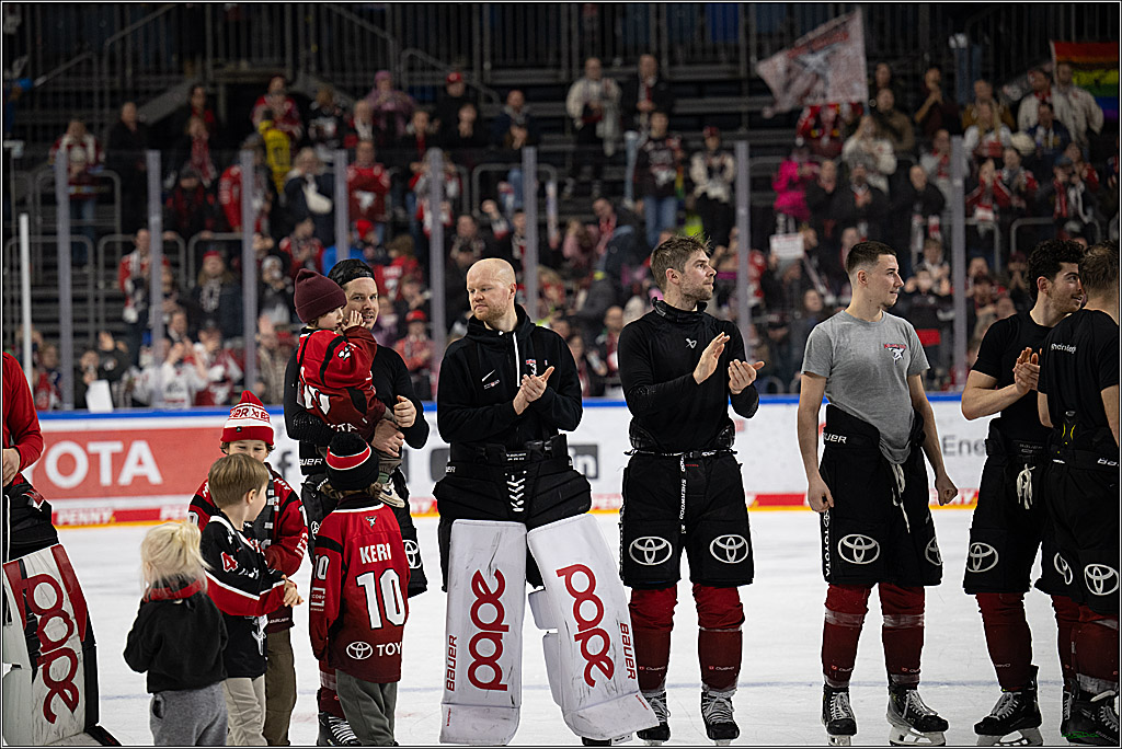 PENNY DEL: Kölner Haie - Schwenninger Wild Wings; Köln, 28.12.2025