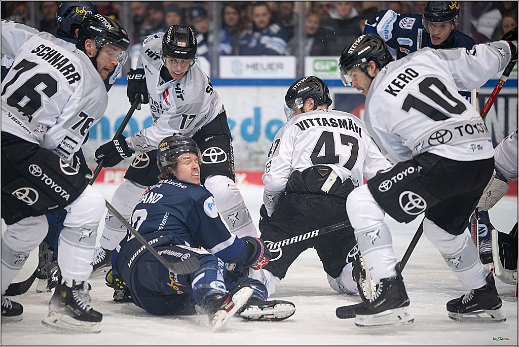 PENNY DEL: Iserlohn Roosters - Kölner Haie; Iserlohn, 30.12.2025