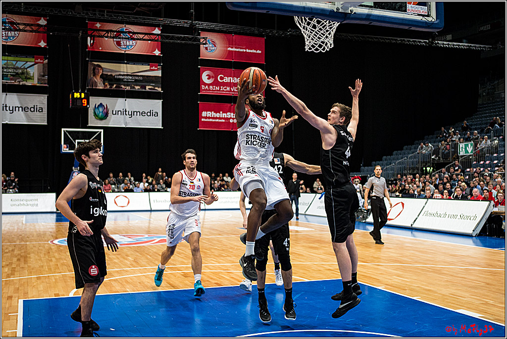 2. Basketball-Bundesliga ProA, RheinStars Koeln vs. Nuernberg Falcons BC; Koeln, 05.12.2016
