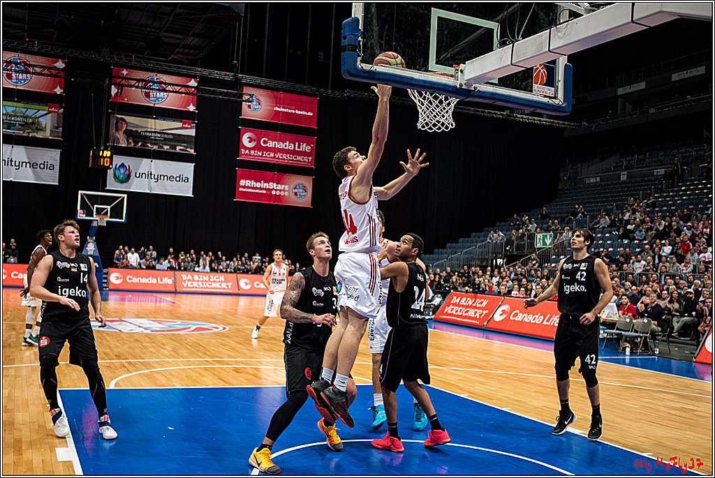 2. Basketball-Bundesliga ProA, RheinStars Koeln vs. Nuernberg Falcons BC; Koeln, 05.12.2016