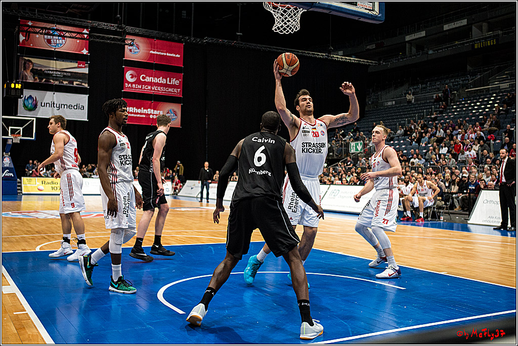 2. Basketball-Bundesliga ProA, RheinStars Koeln vs. Nuernberg Falcons BC; Koeln, 05.12.2016