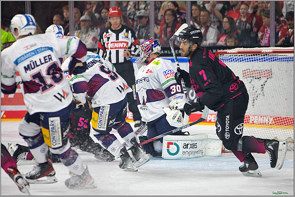 PENNY DEL; Koelner Haie- Eisbaeren Berlin; Koeln, 06.10.2023
