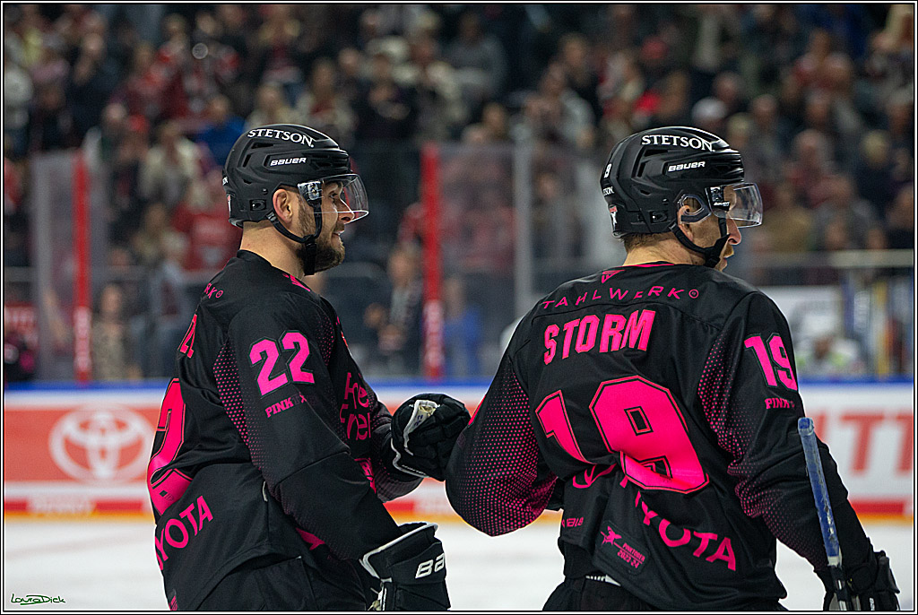 PENNY DEL; Koelner Haie- Eisbaeren Berlin; Koeln, 06.10.2023