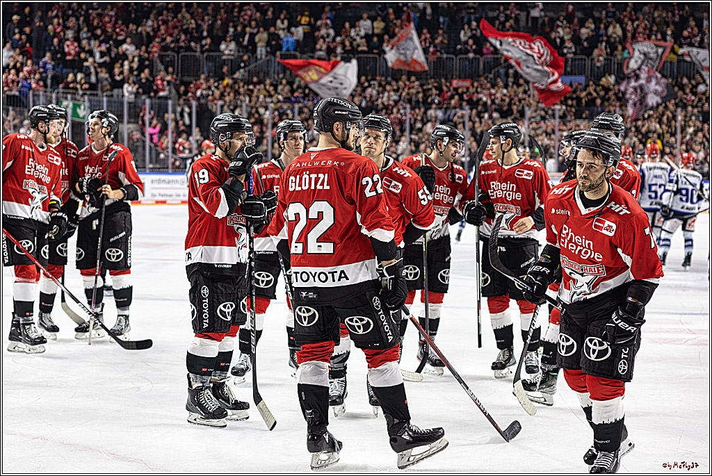 PENNY DEL 1. Koelner Haie - Schwenninger Wild Wings; Koeln, 25.10.2023