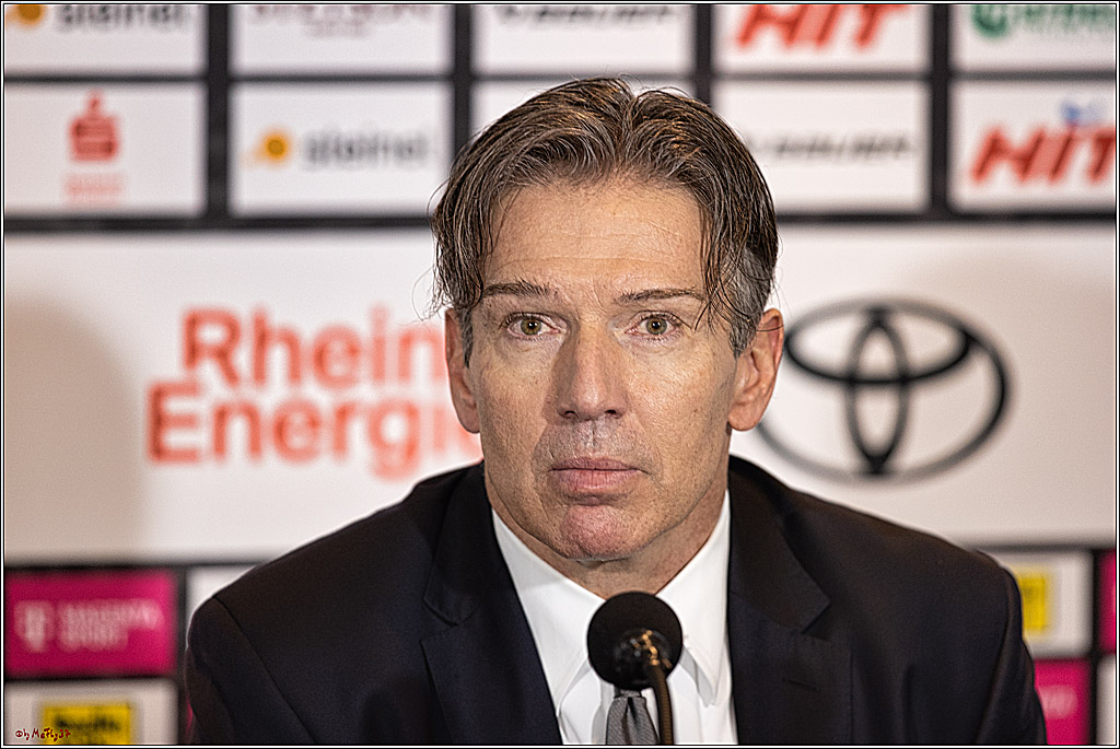 PENNY DEL 1. Koelner Haie - Fischtown Pinguins Bremerhaven; Koeln, 01.11.2023