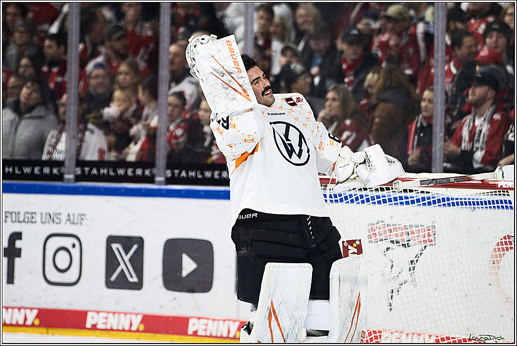 PENNY DEL; Koelner Haie- Grizzly Wolfsburg; Koeln, 28.11.2023