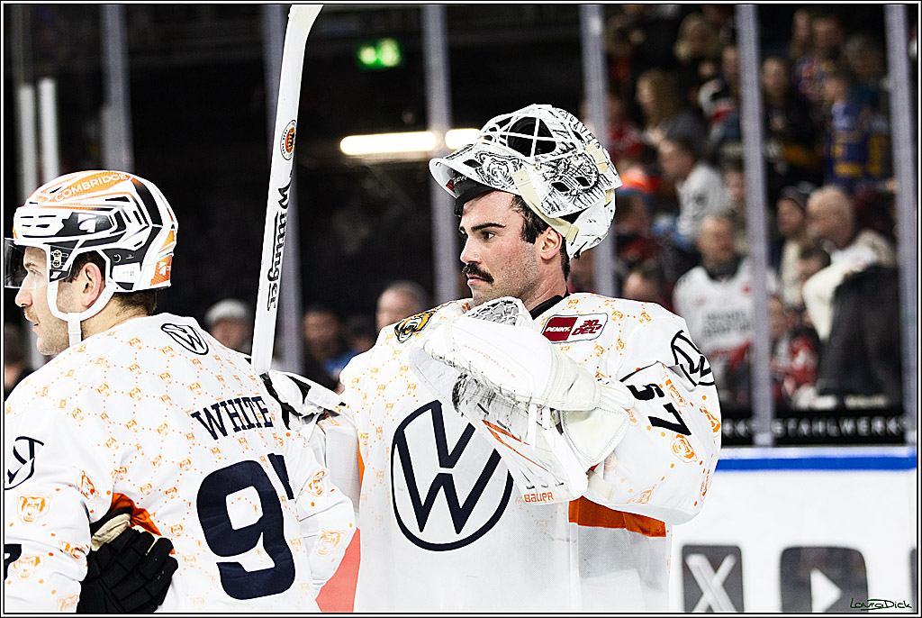 PENNY DEL; Koelner Haie- Grizzly Wolfsburg; Koeln, 28.11.2023