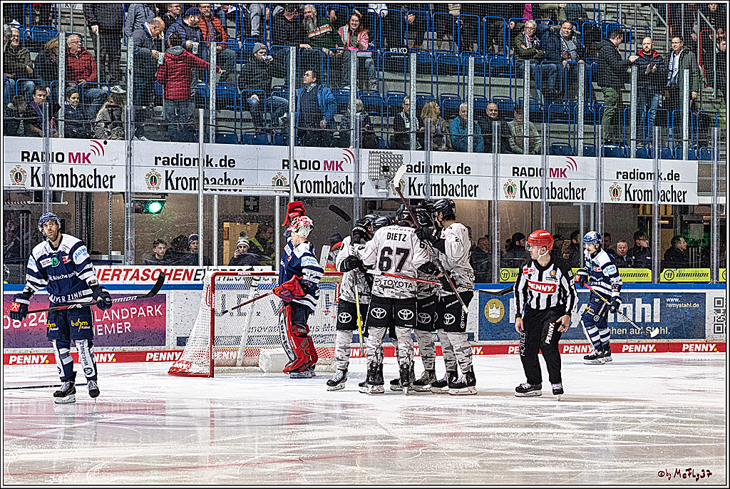 PENNY DEL Iserlohn Roosters - 1. Koelner Haie; Iserlohn, 01.12.2023