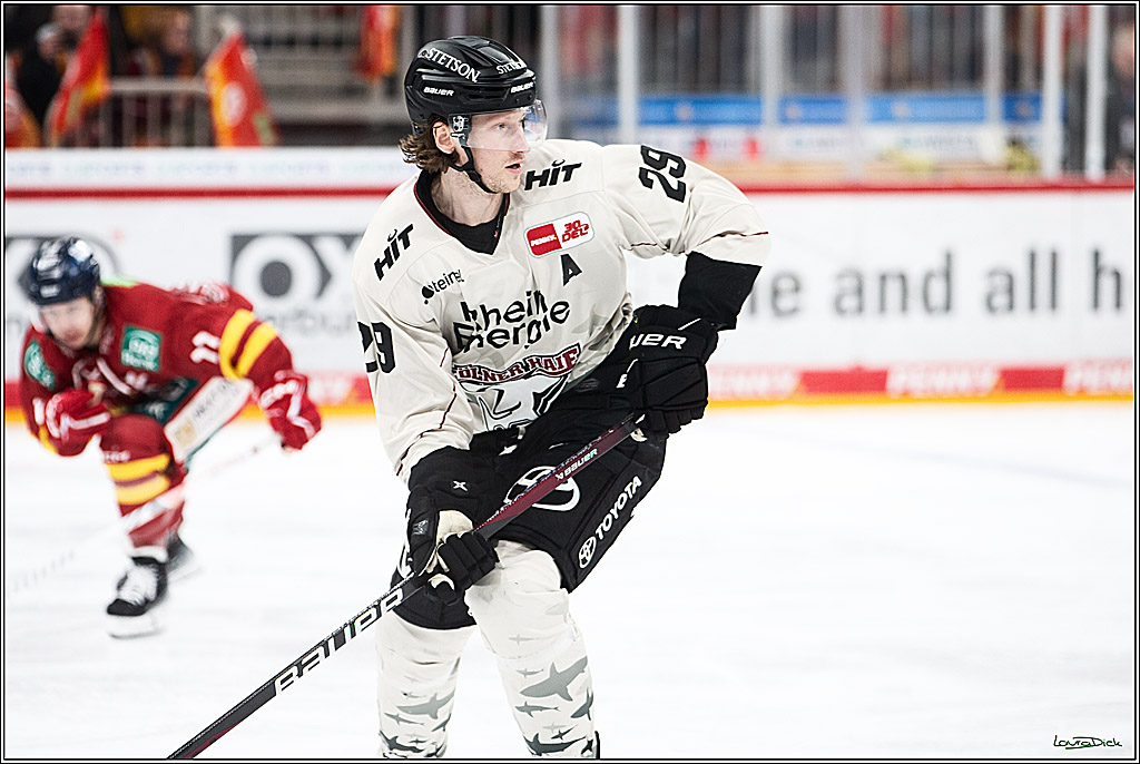 PENNY DEL; Duesseldorfer EG- Koelner Haie; Duesseldorf, 03.12.2023