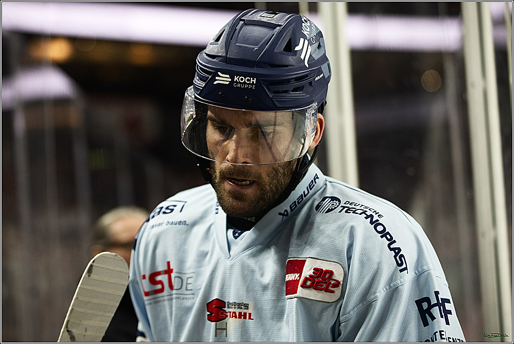 PENNY DEL; Koelner Haie- Straubing Tigers; Koeln, 15.12.2023