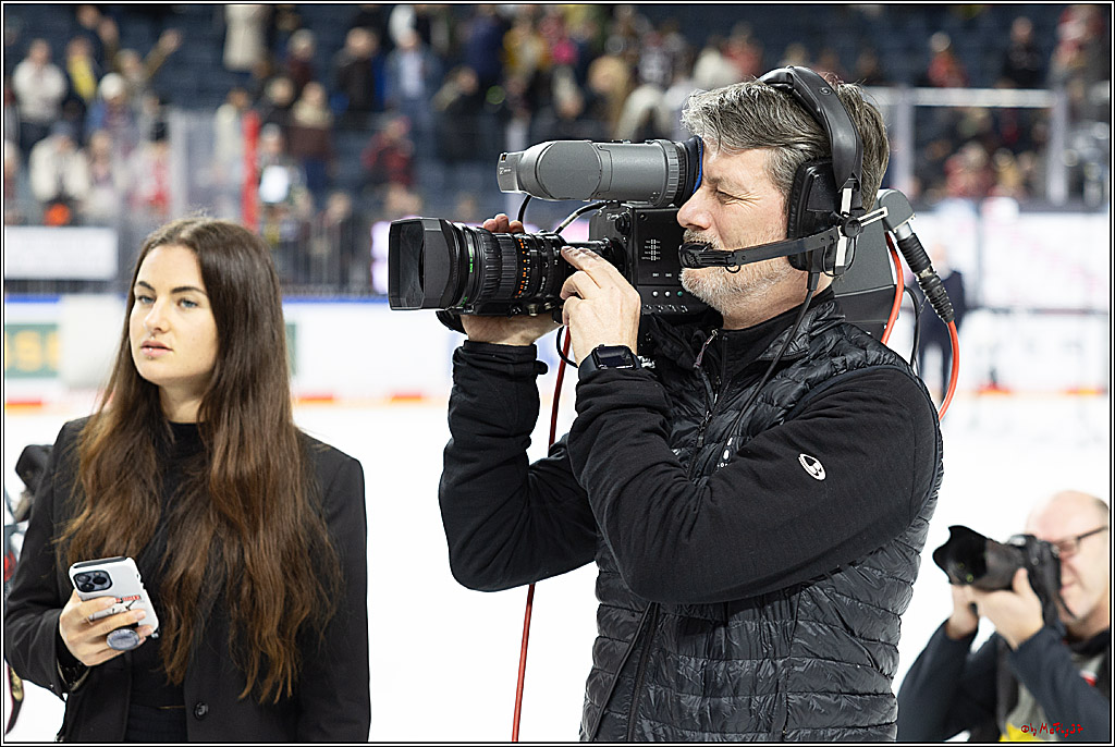 PENNY DEL 1; Kölner Haie - Iserlohn Roosters; Köln, 13.02.2024