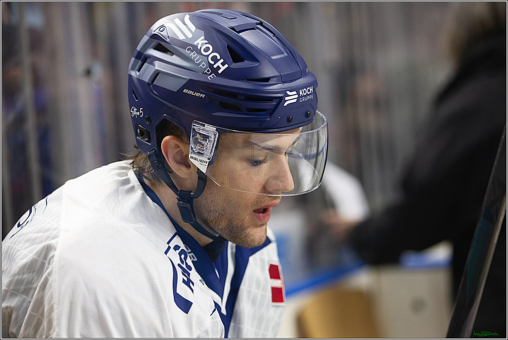 PENNY DEL; Koelner Haie- Staubing Tigers; Koeln, 03.10.2024