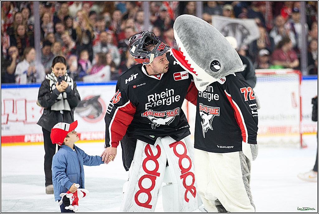 PENNY DEL; Koelner Haie-Grizzlys Wolfsburg; Koeln, 27.10.2024