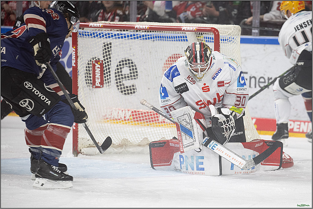PENNY DEL; Koelner Haie-Fischtown Pinguins; Koeln, 07.03.2025