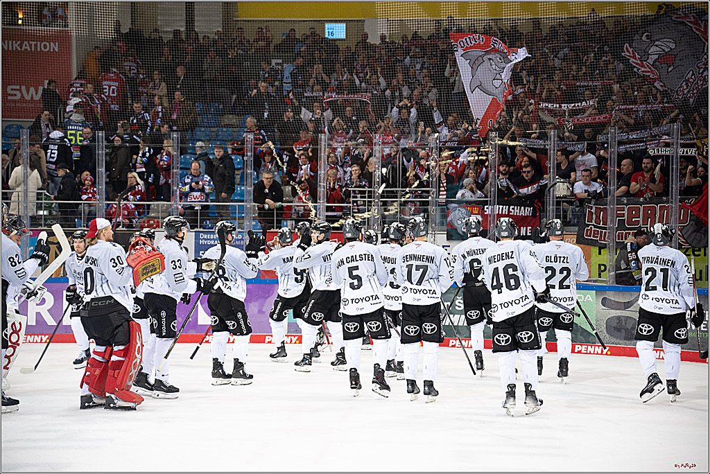 PENNY DEL 1 - Playoff Viertelfinale; Fischtown Pinguins Bremerhaven - Kölner Haie; Bremerhaven, 16.03.2025