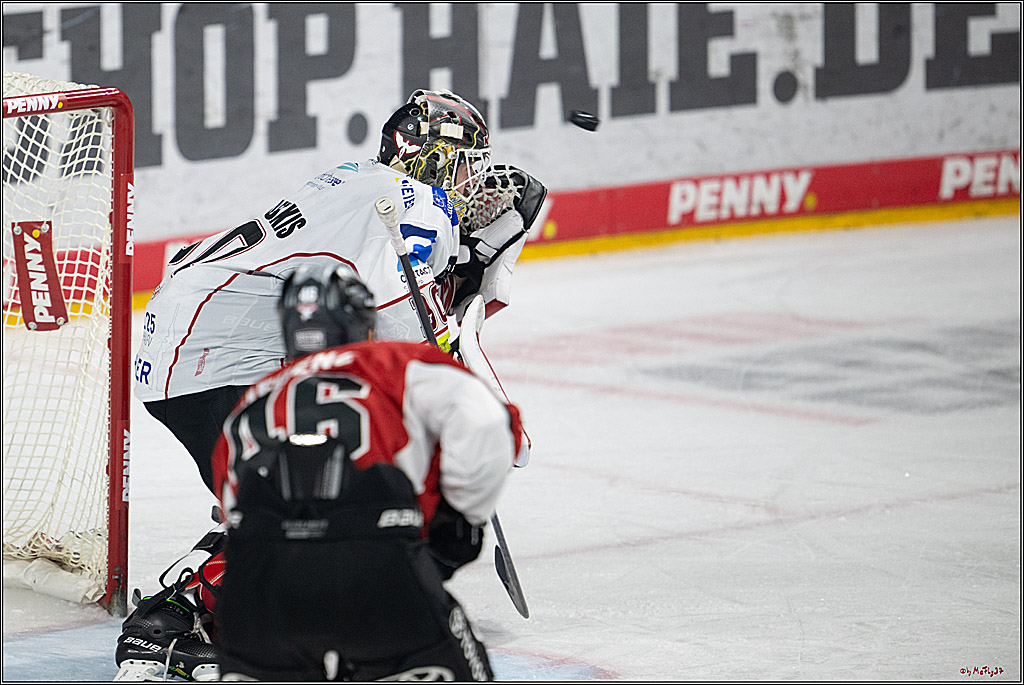 PENNY DEL 1 - Playoff Viertelfinale; Kölner Haie - Fischtown Pinguins Bremerhaven; Köln, 24.03.2025
