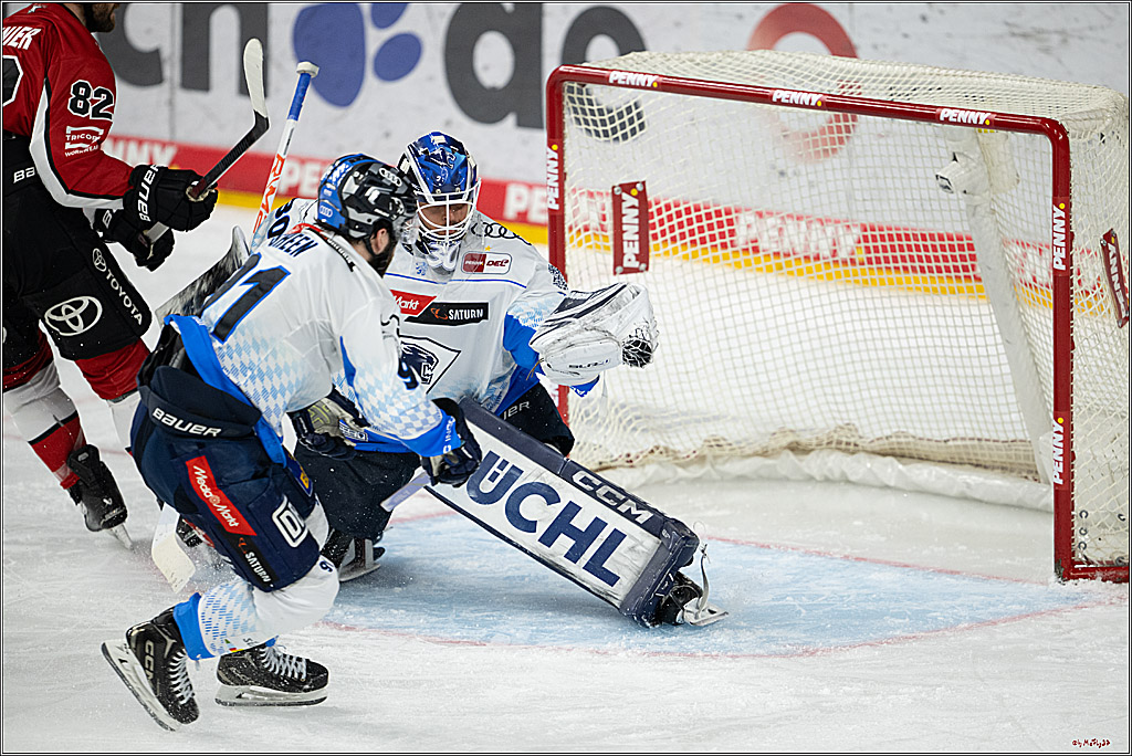 PENNY DEL 1 - Playoff Halbfinale; Kölner Haie - ERC Ingolstadt; Köln, 09.04.2025