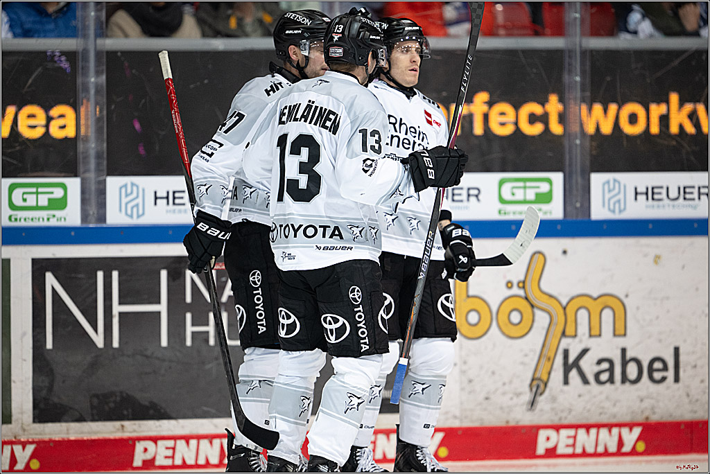 PENNY DEL 1; Iserlohn Roosters - Kölner Haie; Iserlohn, 28.10.2025
