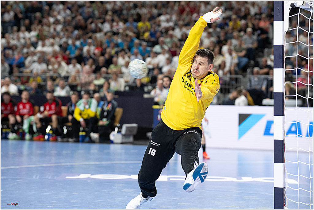 DHB-Pokal Lidl-F4 - MT Melsungen - HBW Balingen-Weilstetten; Köln, 12.04.2025