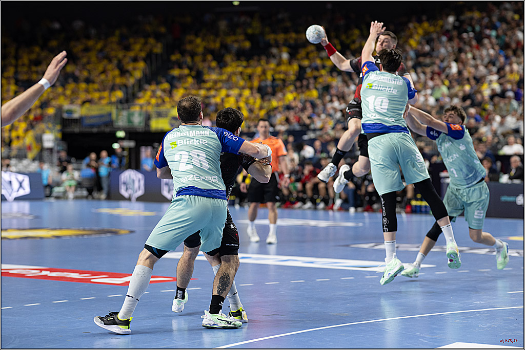 DHB-Pokal Lidl-F4 - MT Melsungen - HBW Balingen-Weilstetten; Köln, 12.04.2025