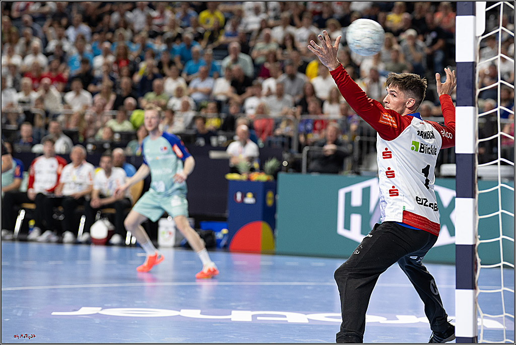 DHB-Pokal Lidl-F4 - MT Melsungen - HBW Balingen-Weilstetten; Köln, 12.04.2025