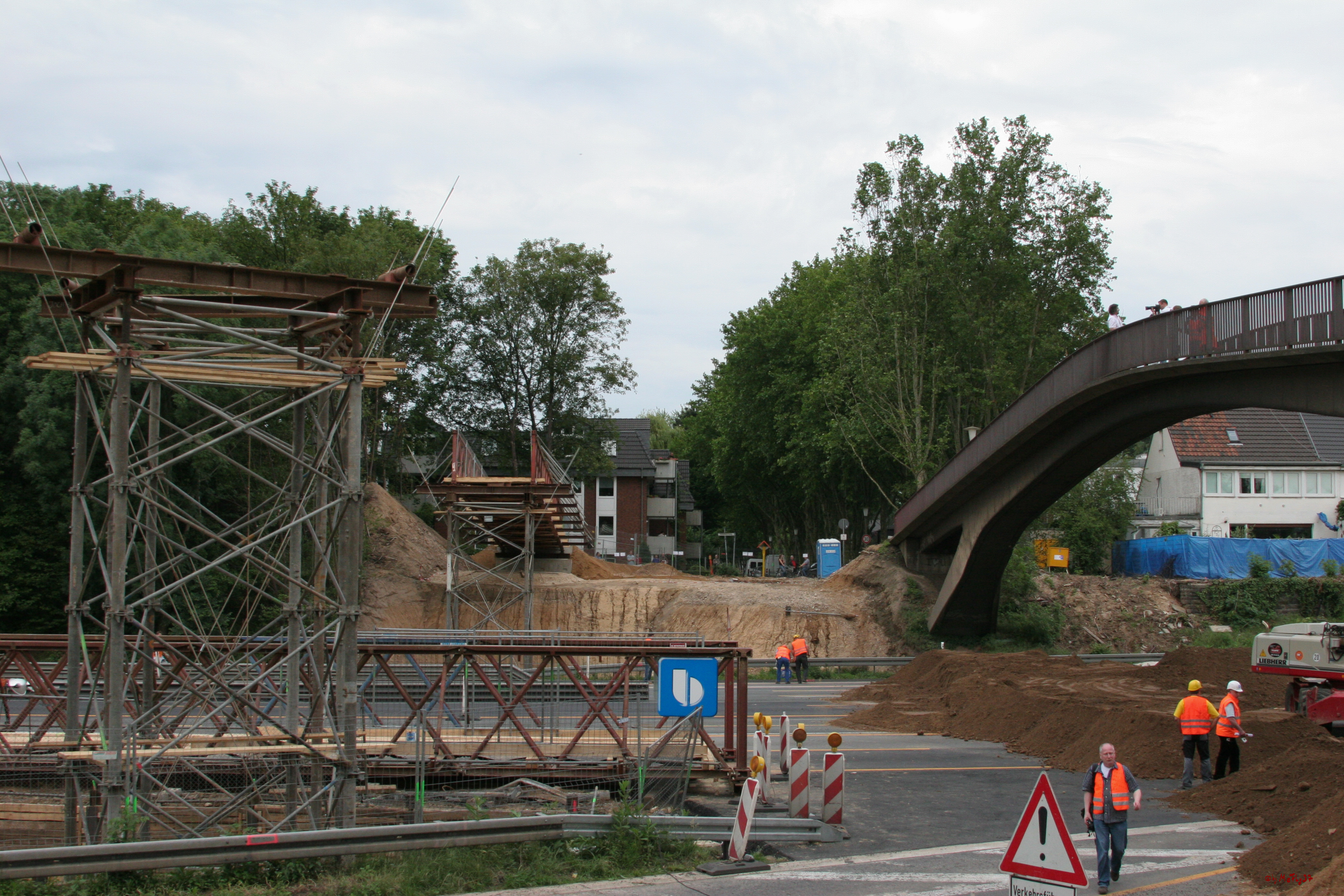 Brückenabriss Jungblutbrücke Fahrrad-u. Fussgängerbrücke; Köln, 02.06.2007