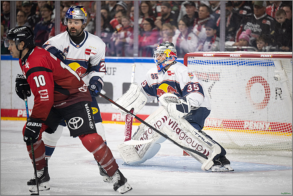 PENNY DEL 1; Koelner Haie - EHC Red Bull Muenchen; Koeln, 02.11.2025