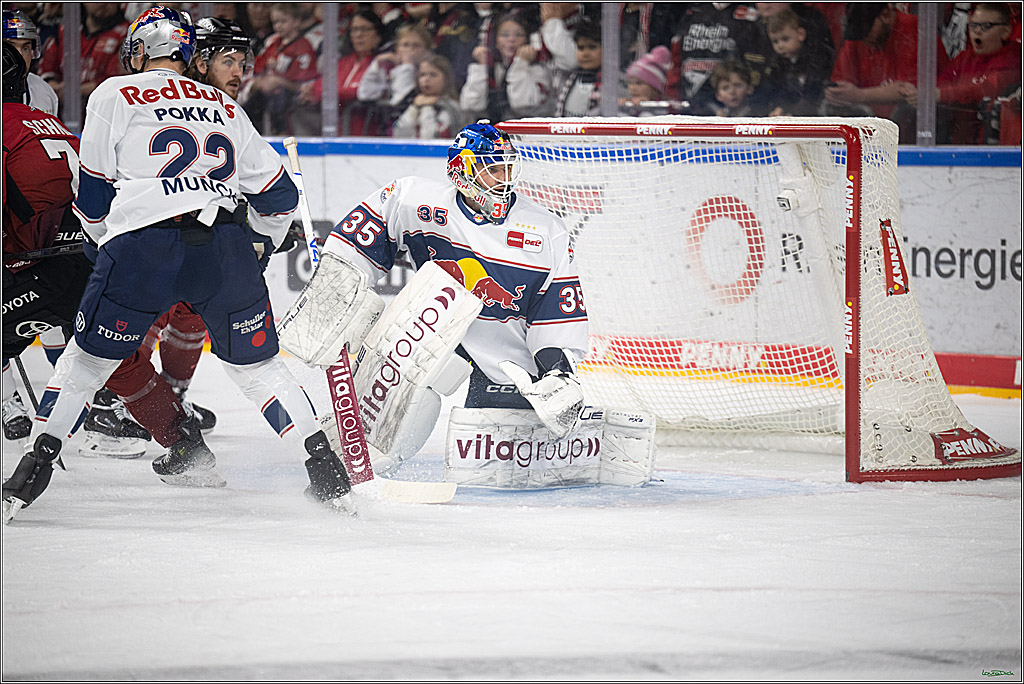 PENNY DEL 1; Koelner Haie - EHC Red Bull Muenchen; Koeln, 02.11.2025