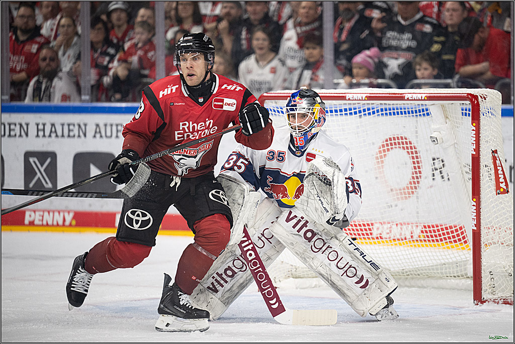 PENNY DEL 1; Koelner Haie - EHC Red Bull Muenchen; Koeln, 02.11.2025