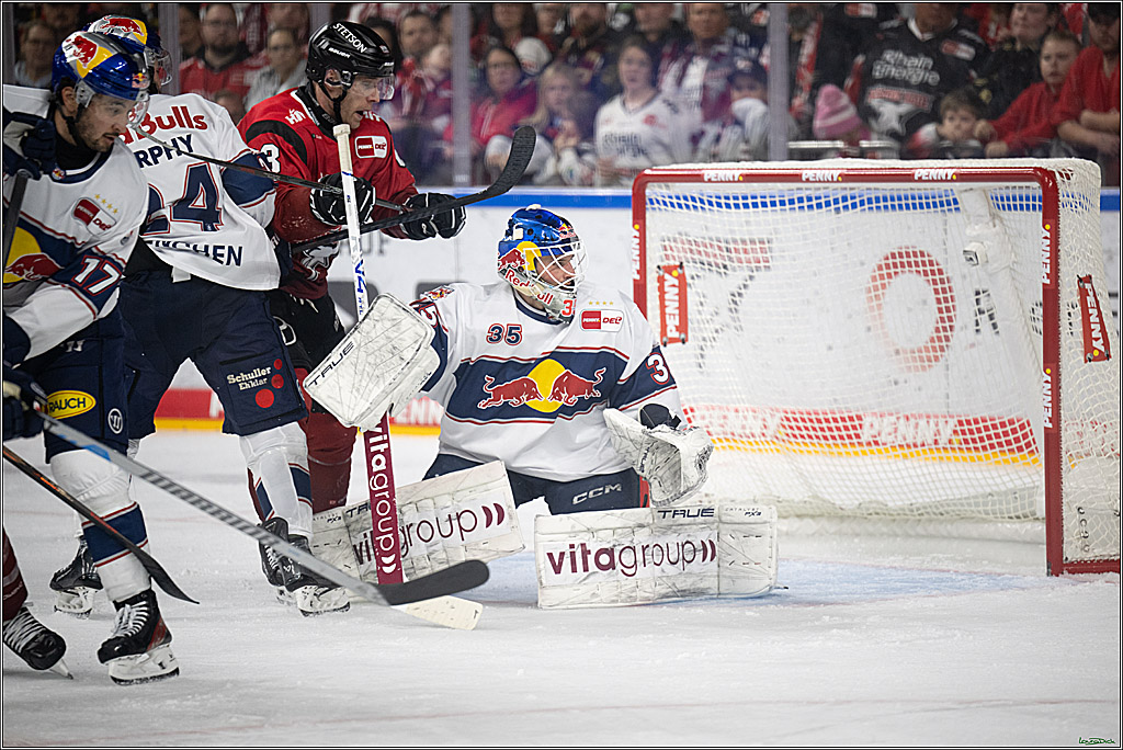 PENNY DEL 1; Koelner Haie - EHC Red Bull Muenchen; Koeln, 02.11.2025
