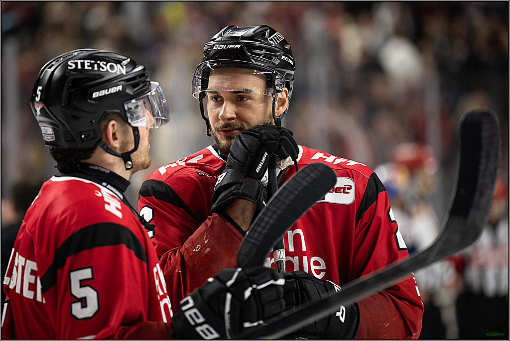 PENNY DEL 1; Koelner Haie - EHC Red Bull Muenchen; Koeln, 02.11.2025