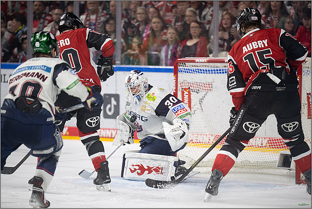 PENNY DEL 1 - Playoff Halbfinale - Kölner Haie - Eisbären Berlin; Köln, 10.04.2026