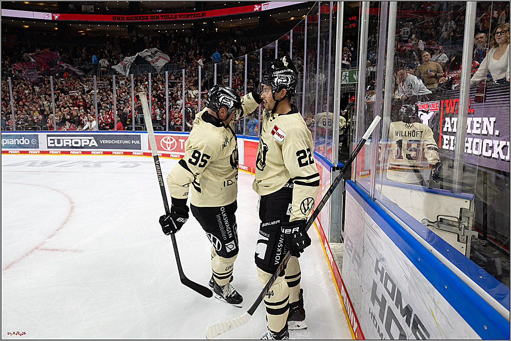 PENNY DEL 1; Kölner Haie - Grizzly Wolfsburg; Köln, 18.09.2026