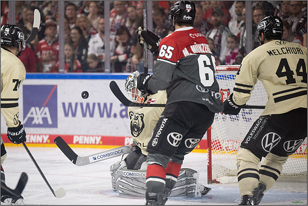 PENNY DEL 1; Kölner Haie - Grizzly Wolfsburg; Köln, 18.09.2026