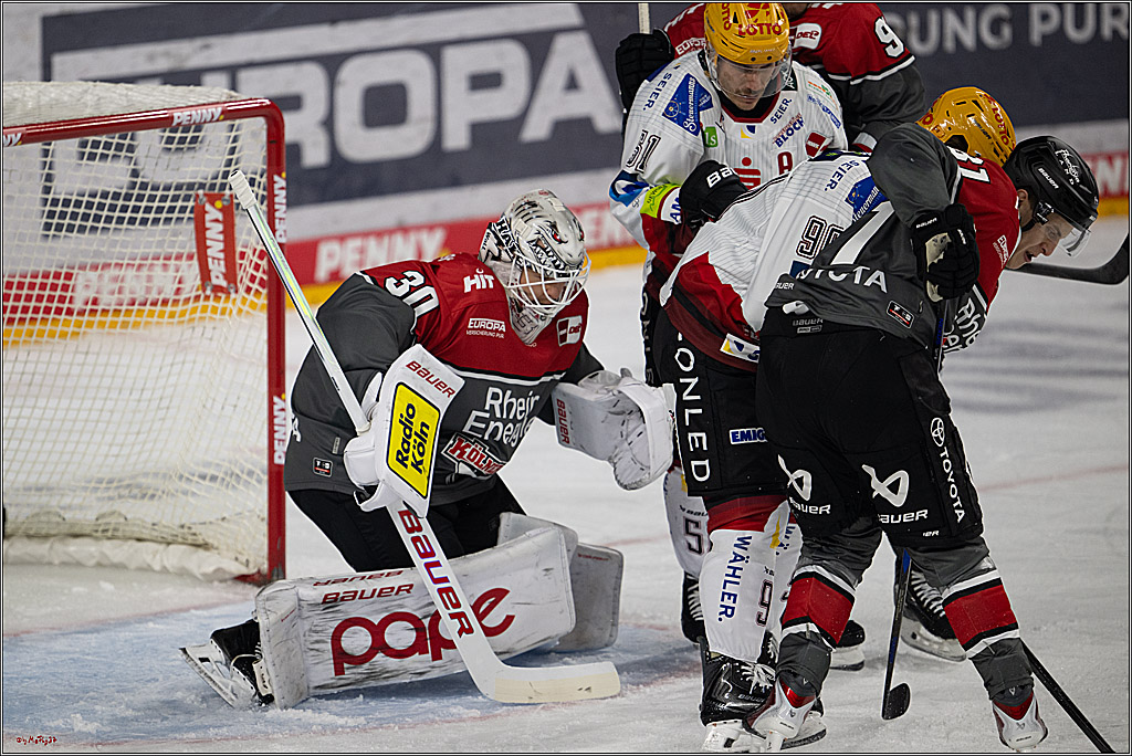 PENNY DEL 1; Kölner Haie - Fischtown Pinguins Bremerhaven; Köln, 18.10.2026