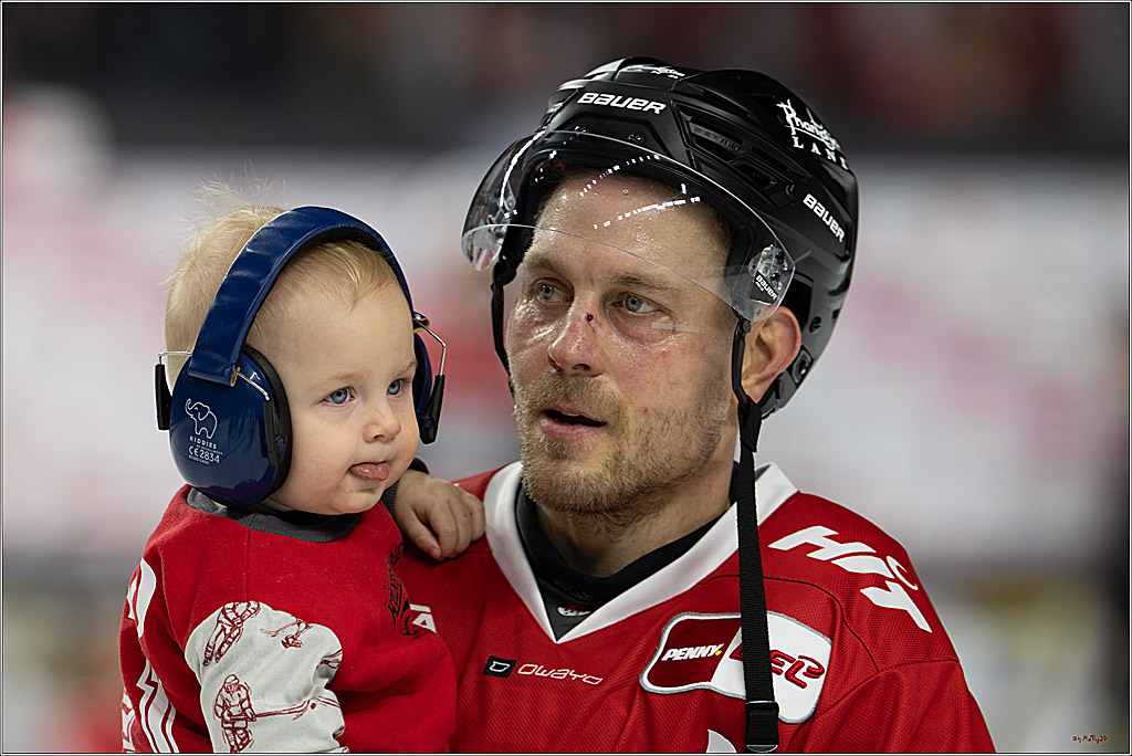 PENNY DEL 1; Kölner Haie - Fischtown Pinguins Bremerhaven; Köln, 18.10.2026