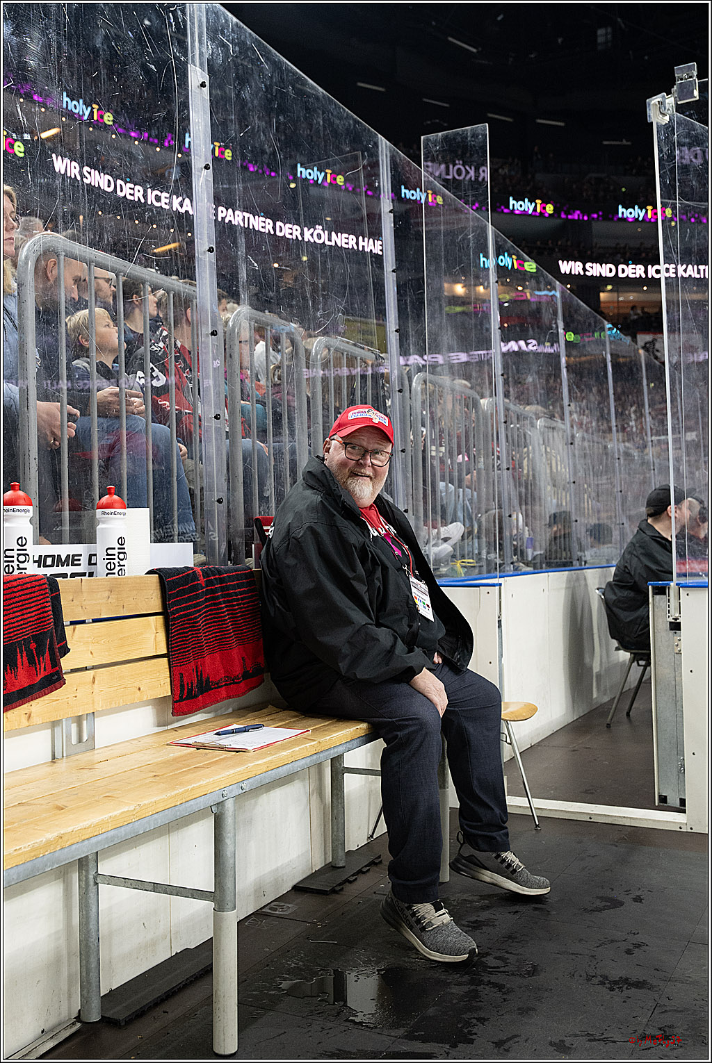 PENNY DEL 1; Kölner Haie - Fischtown Pinguins Bremerhaven; Köln, 18.10.2026
