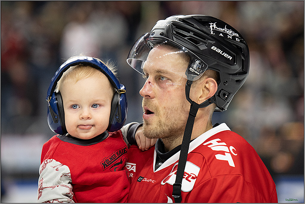 PENNY DEL 1; Kölner Haie - Fischtown Pinguins Bremerhaven; Köln, 18.10.2026
