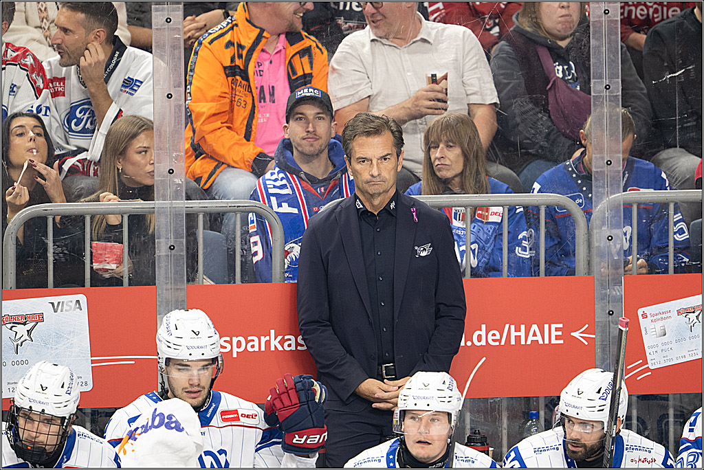 PENNY DEL 1; Kölner Haie - Adler Mannheim; Köln, 27.10.2026