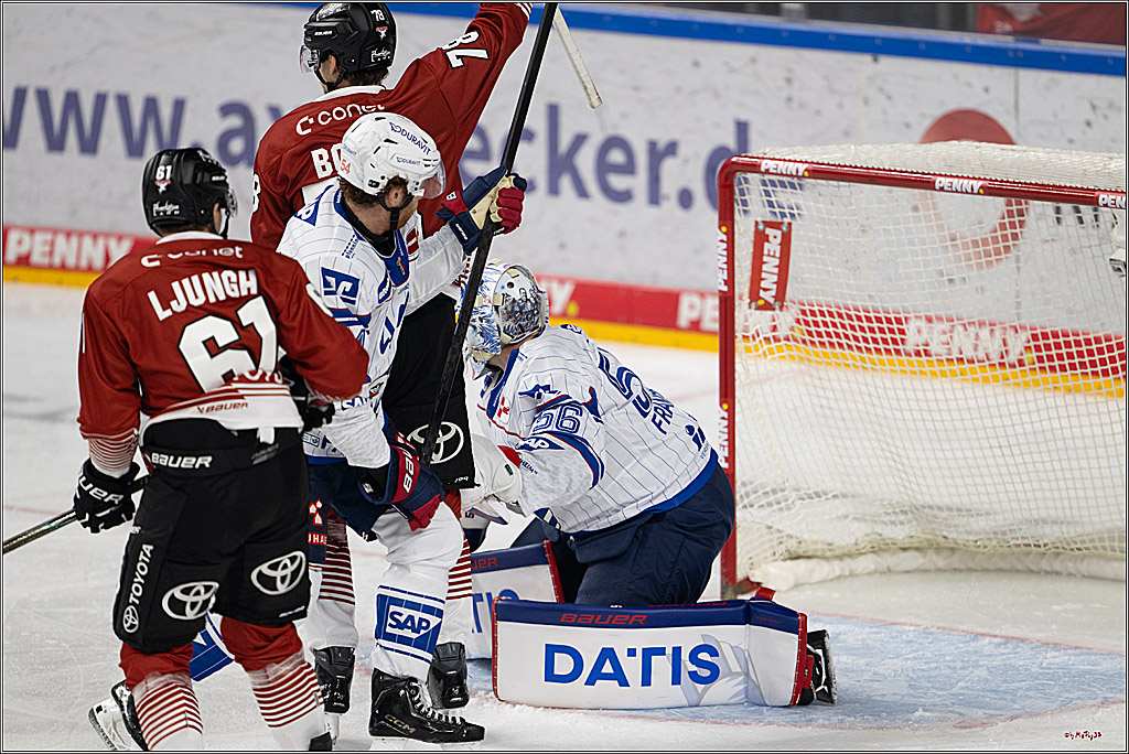 PENNY DEL 1; Kölner Haie - Adler Mannheim; Köln, 27.10.2026