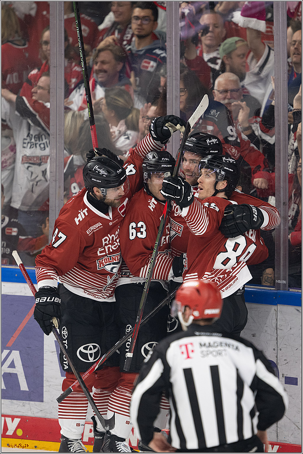 PENNY DEL 1; Kölner Haie - Adler Mannheim; Köln, 27.10.2026