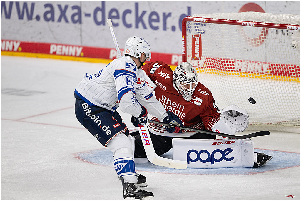 PENNY DEL 1; Kölner Haie - Adler Mannheim; Köln, 27.10.2026