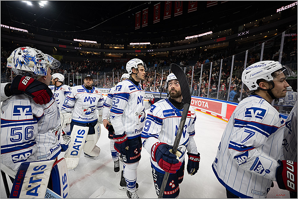 PENNY DEL 1; Kölner Haie - Adler Mannheim; Köln, 27.10.2026